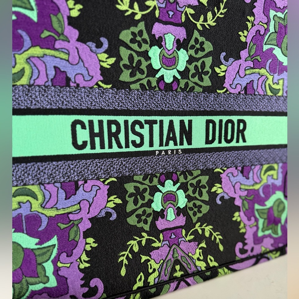 CHRISTIAN DIOR Canvas Embroidered Large Indian Purple Book Tote ~ EUC w/DB & COA - Picture 4 of 16
